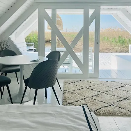 Seehütte Strandhaus direkt im Neusiedler See Rust Exterior foto