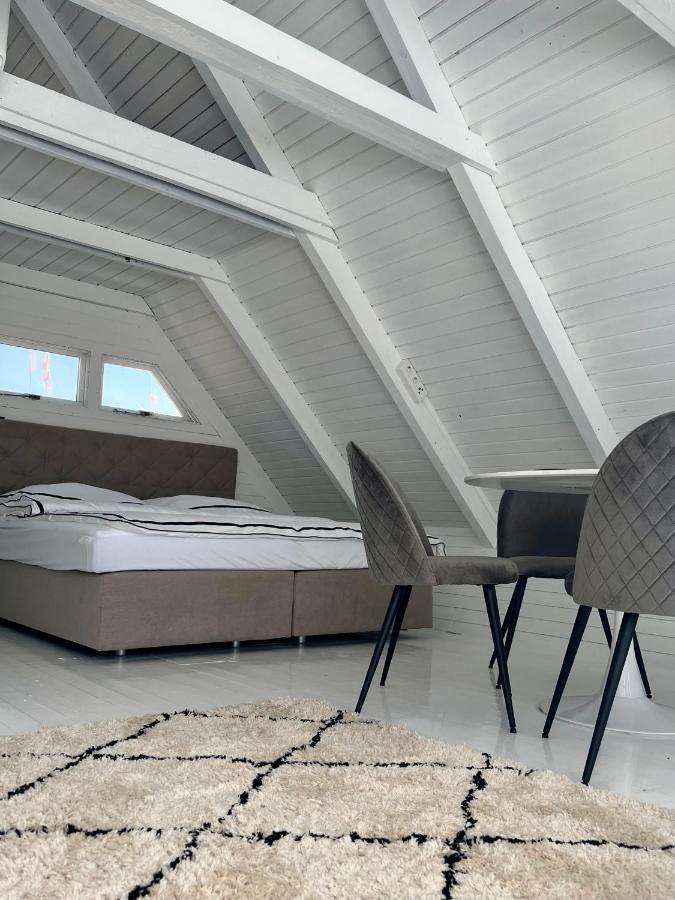 Seehütte Strandhaus Direkt Im Neusiedler *