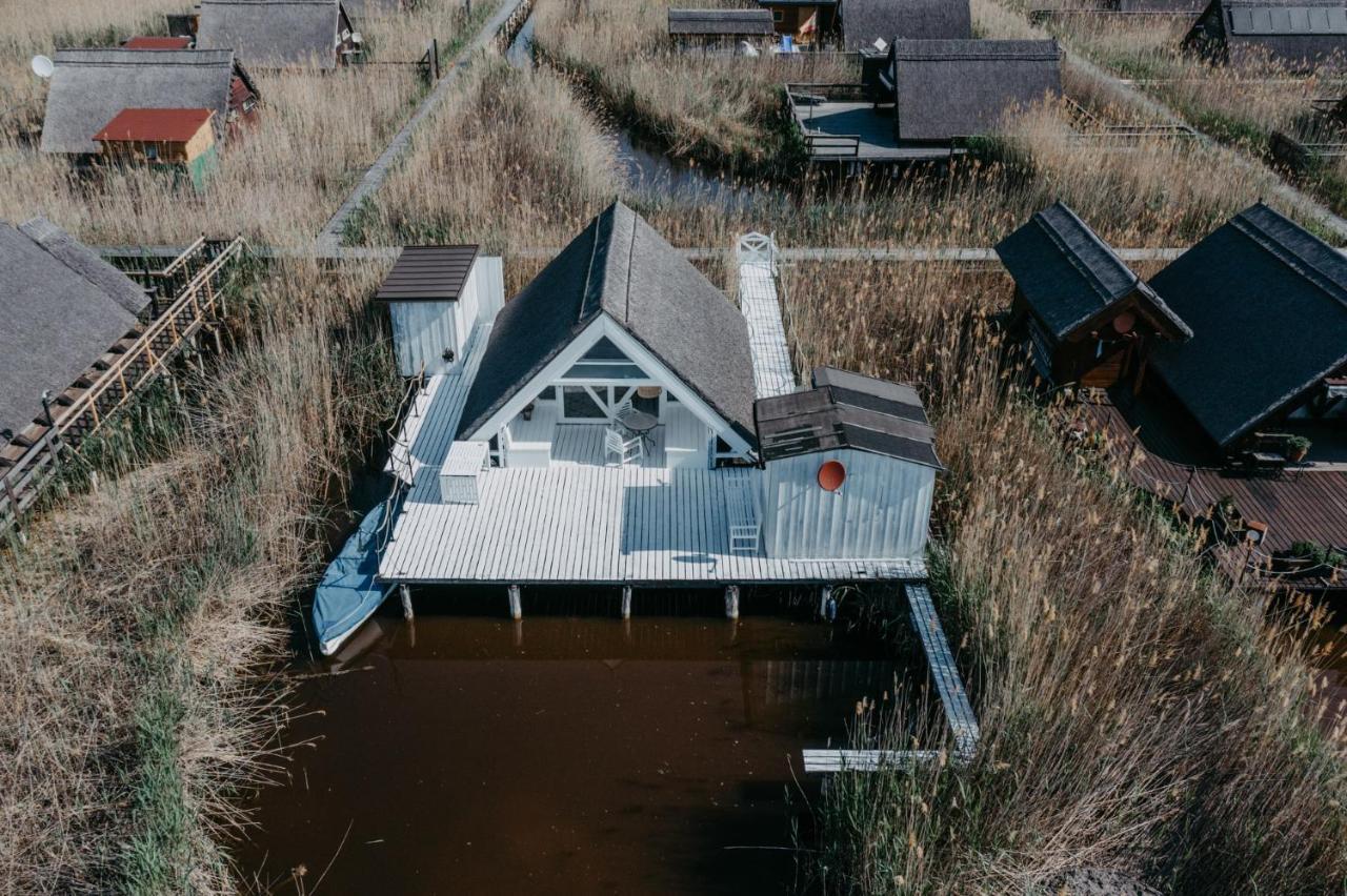 Seehütte Strandhaus Direkt Im Neusiedler Chalet Rust