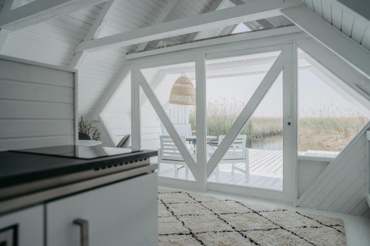 Seehütte Strandhaus Direkt Im Neusiedler Chalet