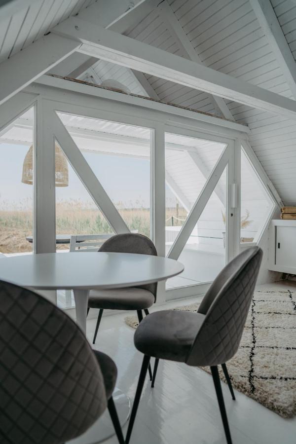 Chalet Seehütte Strandhaus Direkt Im Neusiedler Rust