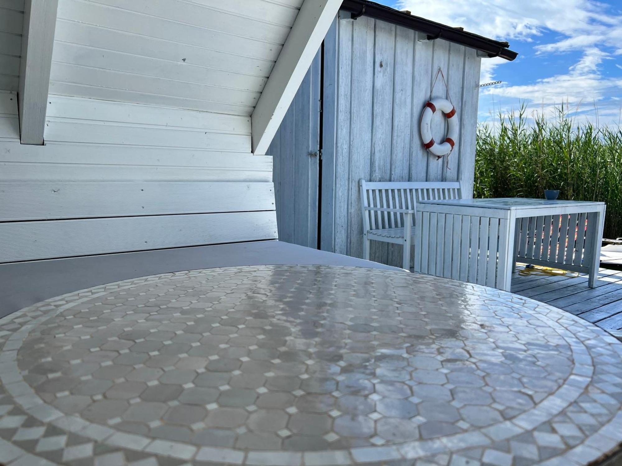 Seehütte Strandhaus Direkt Im Neusiedler Chalet Rust